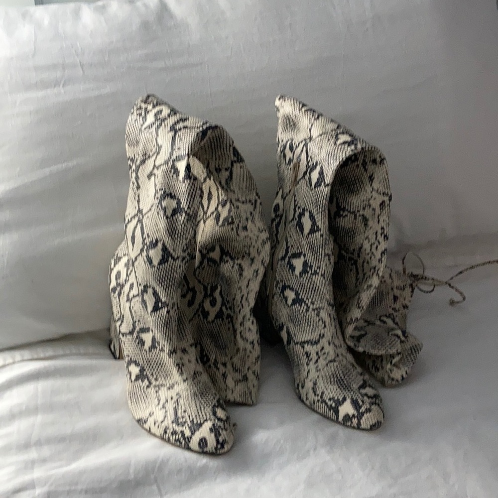 Unisa over the knee Boot in reptile print. Sz 9